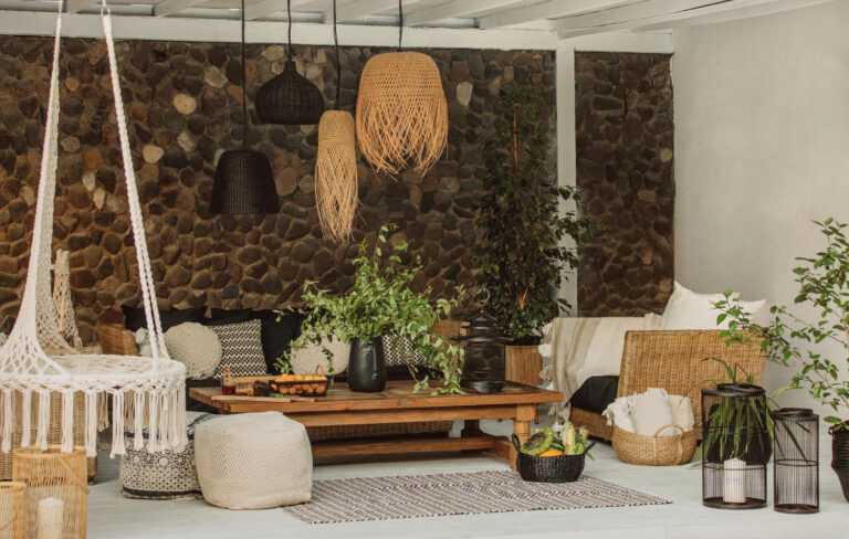 outdoor decor